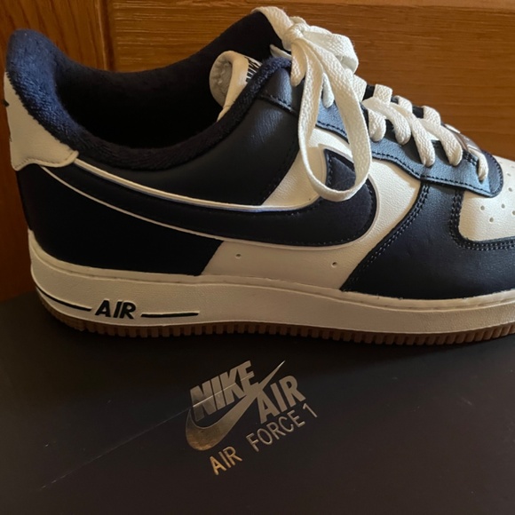 Nike Air Force 1 Low ‘07 LV8 Men Size 10 Sail/Midnight Navy NIB - Picture 2 of 6